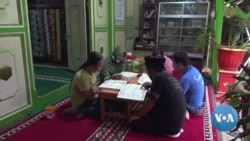 Muslim School for Transgender Women Provides Religious Studies and Safe Space