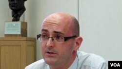 Andy Sumner, pakar masalah pengentasan kemiskinan Universitas Sussex, Inggris, mengevaluasi keberhasilan MDG.