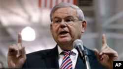 밥 메넨데즈 미국 상원 외교위원장.