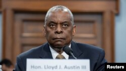 Міністр оборони США Ллойд Остін у Палаті представників Конгресу США у Вашингтоні, 17 квітня 2024 р. (Фото: REUTERS/Кен Седено)