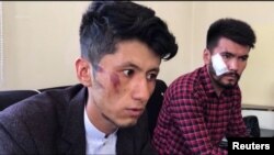 Dua jurnalis Afghanistan yang mengalami kekerasan oleh militan Taliban (foto: dok). 