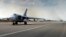 Chiến đấu cơ SU-24M của Nga chuẩn bị cất cánh từ căn cứ không quân Hmeimim ở Syria.
