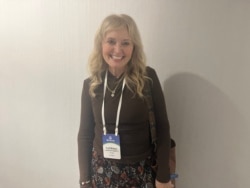 “国际宗教自由峰会“共同主席、美国国际宗教自由委员会（USCIRF）前主席卡特里娜·斯威特（Katrina Lantos Swett）2月5日在第五届峰会期间接受美国之音专访，聚焦制止中共对信仰团体的迫害和跨境镇压。（美国之音薛小山）