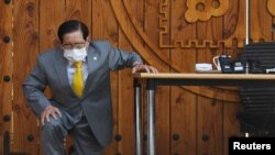 Lee Man-hee, ketua sekte Shincheonji dalam konferensi pers di Gapyeong, Korea Selatan, 2 Maret 2020. 