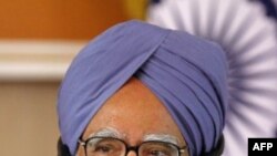 Thủ tướng Ấn Độ Manmohan Singh nói đối thoại với Pakistan là cách duy nhất giải quyết những khác biệt giữa hai nước láng giềng có vũ khí hạt nhân
