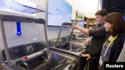 Kompanija Samsung predstavila je svoje nove mašine za pranje veša na Međunarodnom sajmu potrošačke elektronike u Las Vegasu.