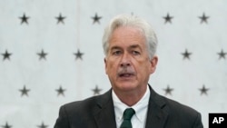 Direktur CIA William Burns berbicara dalam sebuah kesempatan di Langley, Virginia, pada 8 Juli 2022. (Foto: AP/Susan Walsh)