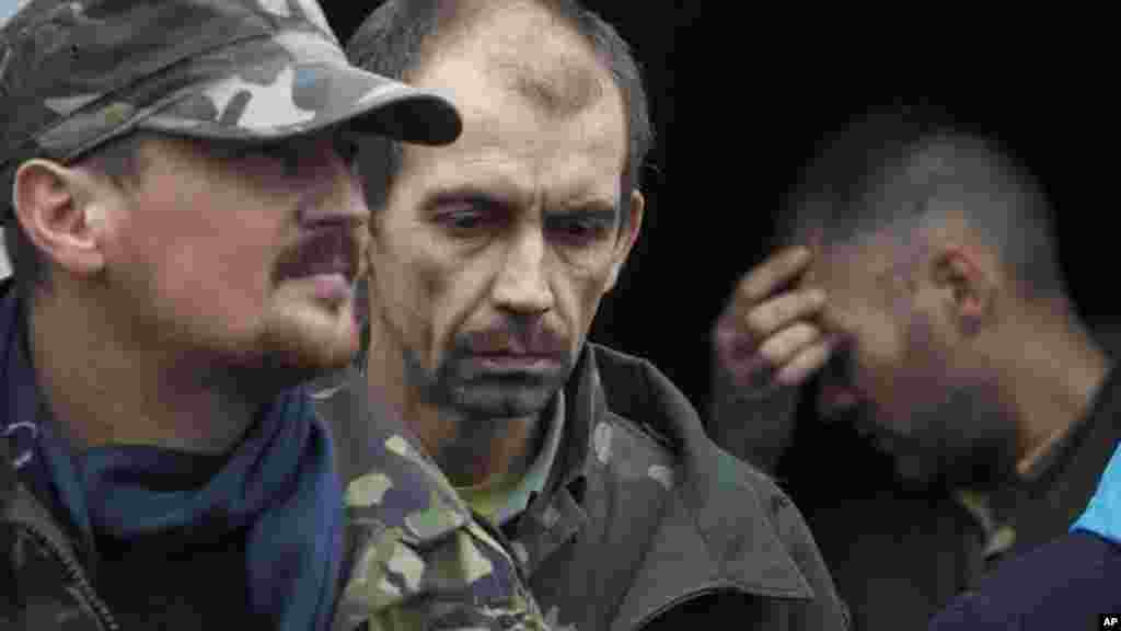 Sojojin Ukraine a kurkuku, Illovaysk, Ukraine, Oktoba 16, 2014.