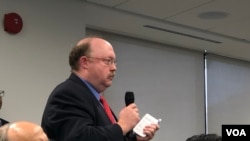 费舍尔2019年5月14日在哈德逊研究所讨论会上提问（美国之音黎堡）