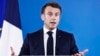 Presiden Prancis Emmanuel Macron berbicara dalam konferensi pers dalam pertemuan Dewan Eropa di markas Uni Eropa di Brussels, pada 22 Maret 2024. (Foto: AFP/Sameer Al-Doumy)