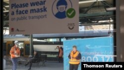 Suasana di peron stasiun kereta api di pusat kota di Sydney, Australia, 28 Agustus 2020. (Foto: dok).