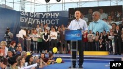 Kandidat za predsednika Srbije i lider Demokratske stranke Boris Tadić govori na predizbornom skupu liste "Izbor za bolji život - Boris Tadić", na Trgu kralja Milana u Nišu