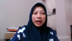 Anggota Dewan Pembina Perkumpulan untuk Pemilu dan Demokrasi (Perludem), Titi Anggraini saat hadir dalam survei LSI terkait politik uang di Pilkada 2020, Minggu 10 Januari 2021, dalam tangkapan layar.