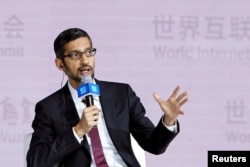 谷歌CEO皮查伊在中国乌镇出席第四届世界互联网大会时讲话。（2017年12月3日）