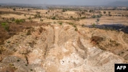 Foto dari udara tampak tambang litium di Gidan Kwano, Nigeria, 23 Januari 2025. (Foto: Olympia de Maismont/AFP)