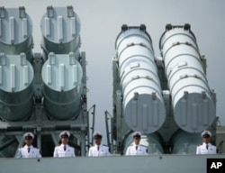 “海口号”导弹驱逐舰上的导弹装置