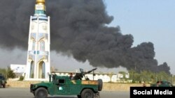 资料照片：阿富汗政府军和塔利班发生冲突（2021年4月15日）