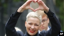 被白俄罗斯政府强行驱逐的反对派人士玛丽亚·科列斯尼科娃（2020年8月27日）