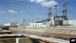 Ethiopian Federal Police officers detain a woman suspected of carrying explosives during the welcoming ceremony of Jawar Mohammed, U.S.-based Oromo activist and leader of the Oromo Protests, in Addis Ababa, Ethiopia.