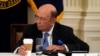 美国商务部长罗斯(Wilbur Ross)在白宫出席内阁会议。（2020年5月19日）