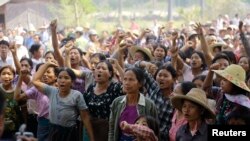 ဆားလင်းကြီးဒေသခံတွေ