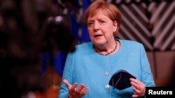 Анґела Меркель сказала, що вона бажала б від ЄС стосовно Росії «сміливішого кроку». Брюссель 25 червня 2021 р. 