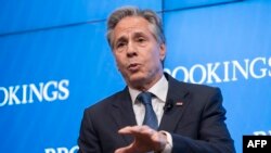 Menteri Luar Negeri AS, Antony Blinken berbicara di Brookings Institute di Washington, DC, 1 Juli 2024. 