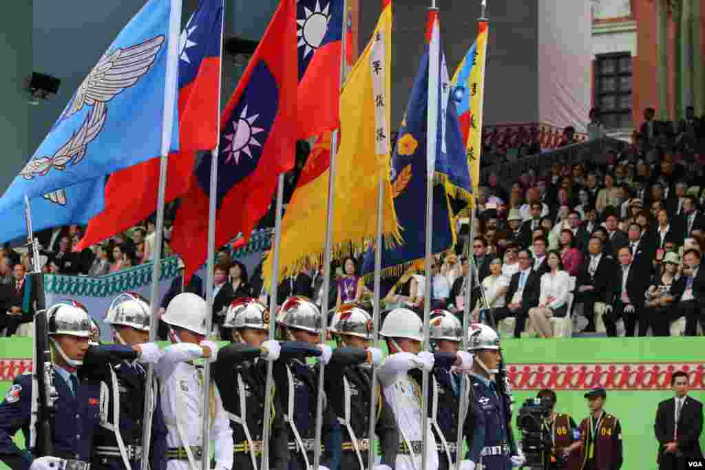 台湾总统蔡英文发表就职演说,2016年5月20日于总统府前典礼台上(美国之音齐勇明摄影)