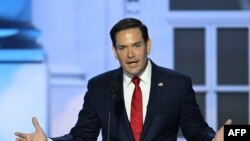 2024년 7월 16일 위스콘신주 밀워키에서 열린 피서브 포럼에서 진행된 공화당 전당대회 둘째 날에 공화당 마르코 루비오 상원의원이 연설하고 있다. (자료사진)