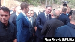 Posetu Kosovu Vučić je počeo u Zubinom Potoku