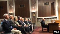 美国海军中将迈克尔·吉尔代(Michael Gilday)2019年7月31日在参议院军事委员会作证（美国之音黎堡）