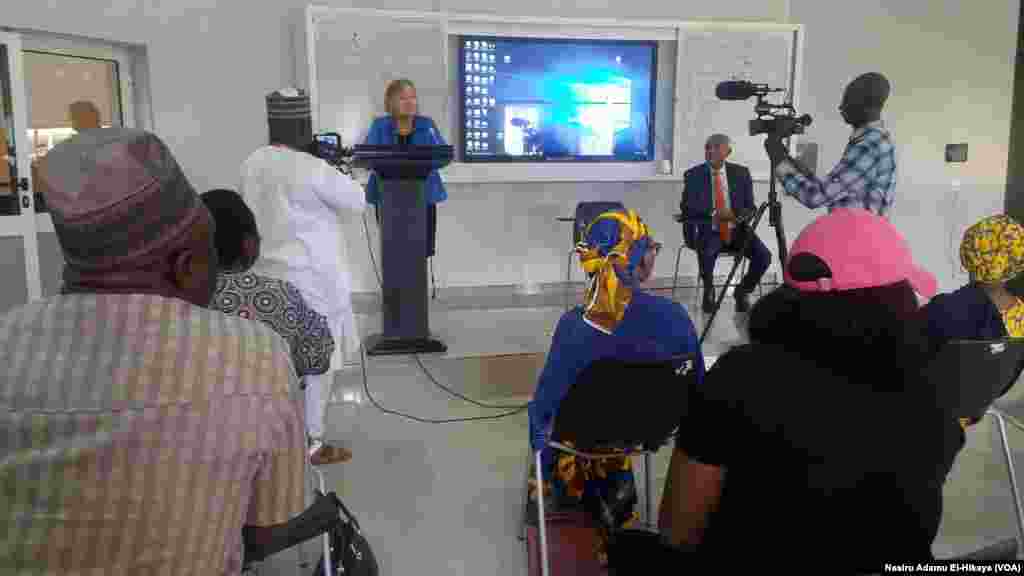 Ziyarar Darektar Muryar Amurka Amanda Bennett a Najeriya