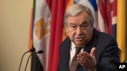 Sekjen PBB Antonio Guterres berbicara kepada wartawan dalam konferensi pers di Markas Bsar PBB di New York (1/2). (AP/Mary Altaffer)