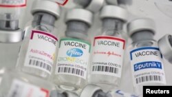 Beberapa vaksin COVID-19 produksi AstraZeneca, Pfizer - Biontech, Johnson&Johnson dan Sputnik V (foto: dok). 