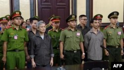 Nhà hoạt động Lưu Văn Vịnh tại phiên tòa ngày 5/10/2018.