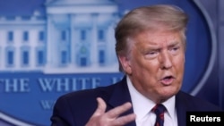 美国总统特朗普(Donald Trump)2020年7月21日在白宫记者会上（路透社）