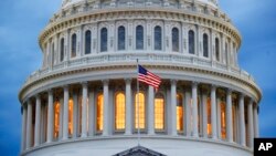 រូបឯកសារ៖ អគារ​វិមាន​សភា​សហរដ្ឋ​អាមេរិក​ក្នុង​រដ្ឋធានី​វ៉ាស៊ីនតោន ថ្ងៃទី ១២ ខែមិថុនា ឆ្នាំ២០១៩។