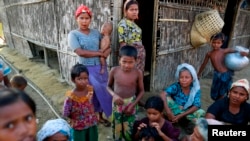 Warga muslim Rohingya tinggal di kamp penampungan sementara di kota Sittwe, Myanmar (foto: dok).