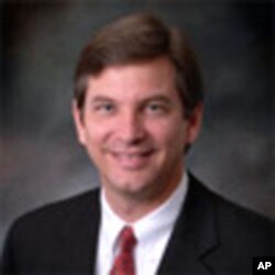 汤姆•布兰特律师