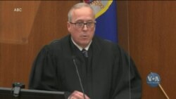 Суд присяжних у Міннеаполісі визнав колишнього поліцейського Дерека Шовіна винним у смерті Джорджа Флойда. Відео