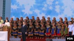 排湾租少年与台湾正副总统同唱国歌