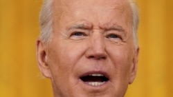 拜登总统在美国燃油管道运输公司Colonial Pipeline遭受网络袭击后见记者（路透社2021年5月10日）