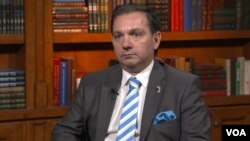 "Bitno je da dobijemo podršku za naše legitimne interese, da Amerika prosto shvati da Srbija ima legitimne interese na Kosovu i da želi da ih zaštiti" 