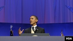 Presiden AS Barack Obama memberikan sambutan pada peletakan batu pertama pembangunan Museum Nasional Afrika-Amerika (22/2).