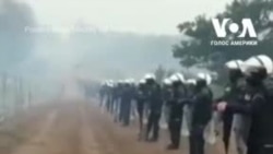 Водомети напоготові: на польсько-білоруському кордоні очікуються загострення. Відео