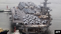 니미츠급 핵 추진 항공모함 시어도어 루스벨트함(CVN 71)이 22일 부산에 입항했다.