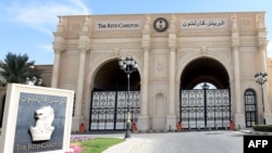 Hotel Ritz Carlton di Riyadh, Arab Saudi, 5 November 2017.