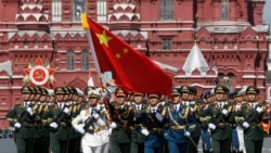 中国军队抵莫斯科参加红场阅兵，俄罗斯反应低调冷淡