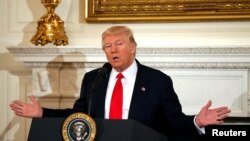 美国总统川普在华盛顿举行的州长大会上讲话(2017年2月26日)