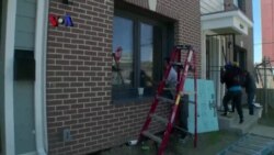 Membangun Rumah untuk Warga Kurang Mampu